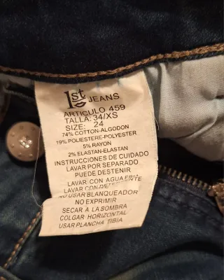 Vaqueros con pedrería