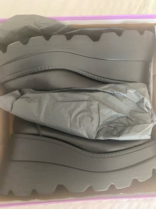 Zapatos negros con cordones y plataforma