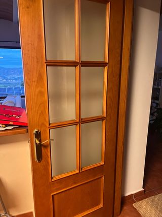 7 Puertas de Madera altura 200* 73