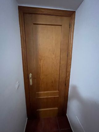 7 Puertas de Madera altura 200* 73