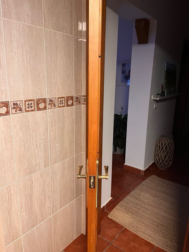 7 Puertas de Madera altura 200* 73