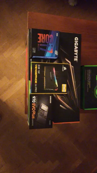 RAM 8*4:32GB DDR4 cl16 PC Gaming i7-9700K RTX 2070