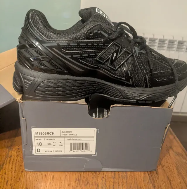 Zapatillas New Balance 1906RCH Negras Talla 44.