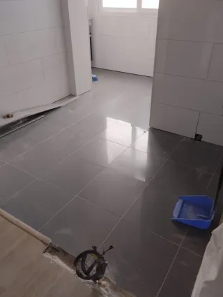 Reformas:  Número de contacto 672992914 maxi