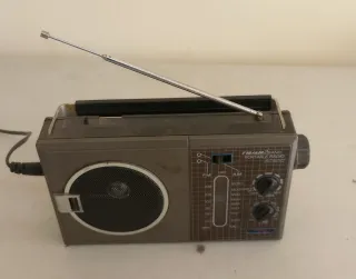 Radio Transistor FM/AM Portátil
