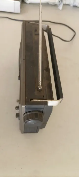 Radio Transistor FM/AM Portátil