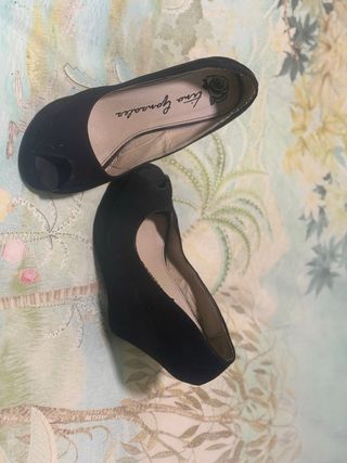 Zapatos de tacón negros