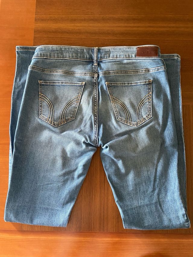 Pantalón pitillo Hollister