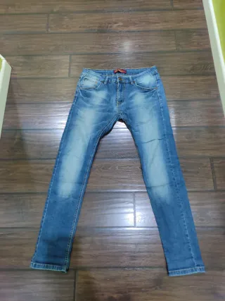 Pantalón vaquero hombre