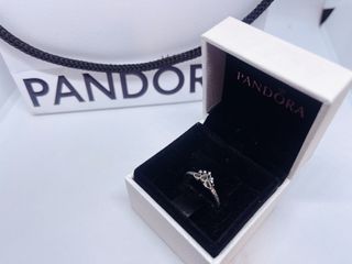Anillo Pandora Tiara Princesa Tiana Disney