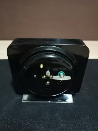 Reloj despertador negro  Polaris