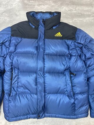 Plumífero Adidas retro 90. Talle XL ideal frío