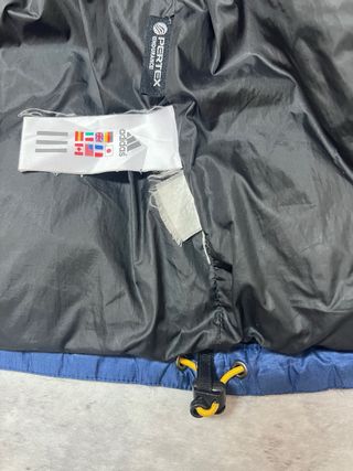 Plumífero Adidas retro 90. Talle XL ideal frío