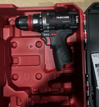 Taladro percutor Parkside 12V performance