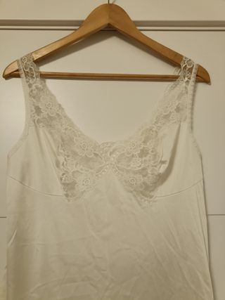 Camisón blanco con encaje