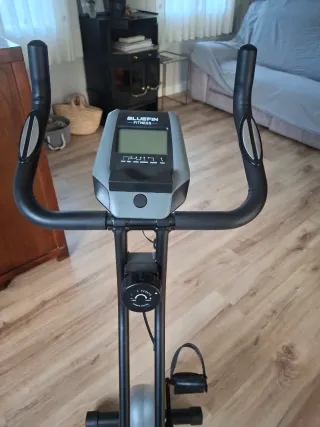 Bicicleta statica pieghevole