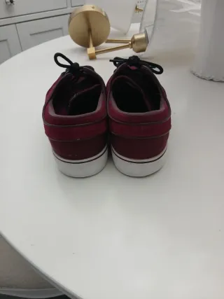 Deportivas Nike burdeos terciopelo