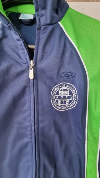 Conjunto deportivo niño 7-8 años