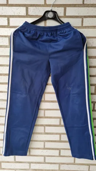 Conjunto deportivo niño 7-8 años