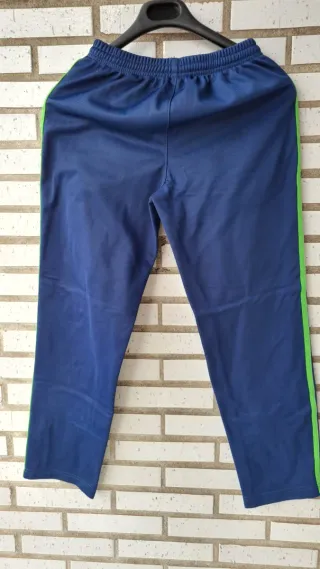 Conjunto deportivo niño 7-8 años