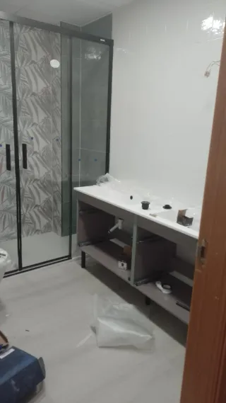 Reformas  Número de contacto:672992914 ( maxi)