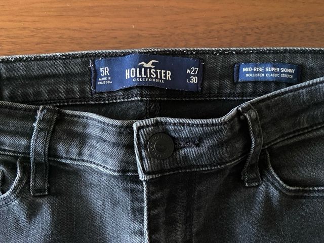 Pantalón pitillo negro Hollister