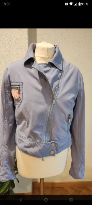 Cazadora sport Purificación García lila