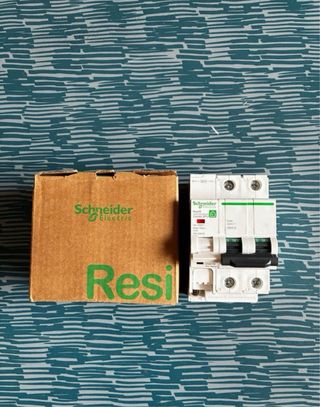 Limitador Sobretensiones Schneider 40A 2P