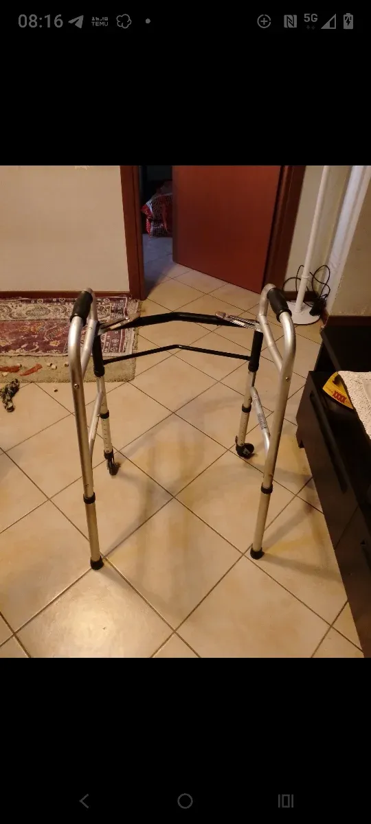 Deambulatore pieghevole in alluminio