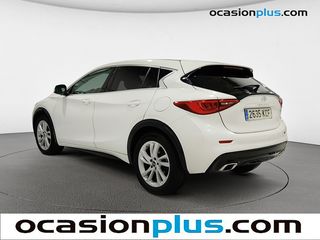 Infiniti Q30 1.6T Premium 90 kW (122 CV)