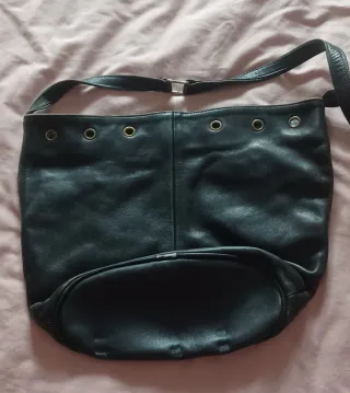 Bolso cubo piel negro