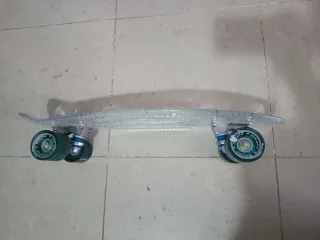 Monopatín Tijuana Transparente