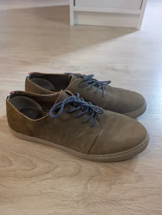 Zapatos serraje Mango marrones