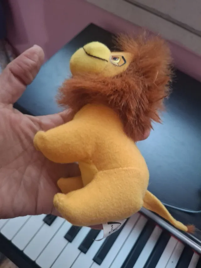 Peluche León Disney