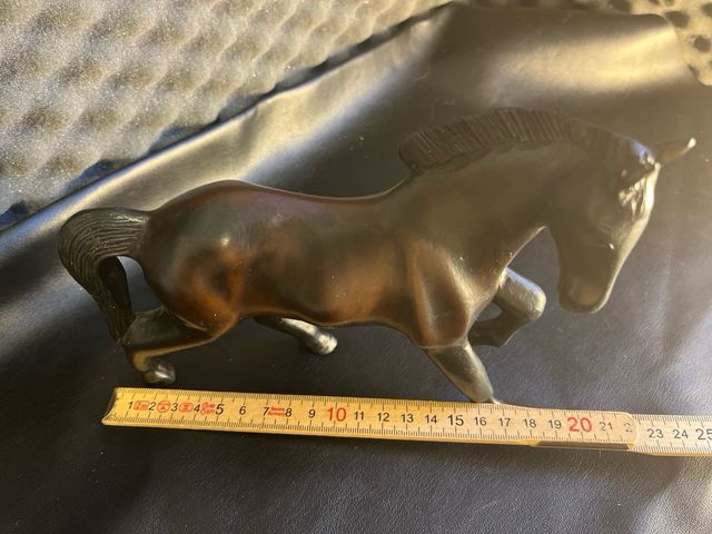 Figura equina decorativa