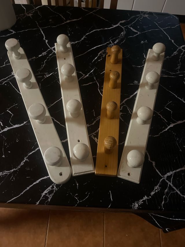 4 Portabiti in Legno