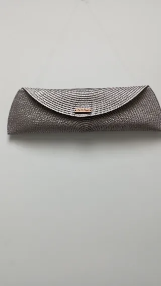 Cartera de fiesta plateada