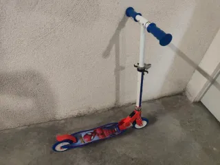 Patinete Spiderman Aluminio Infantil