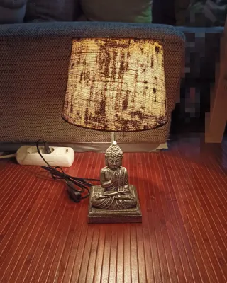Lámpara Buda de Resina