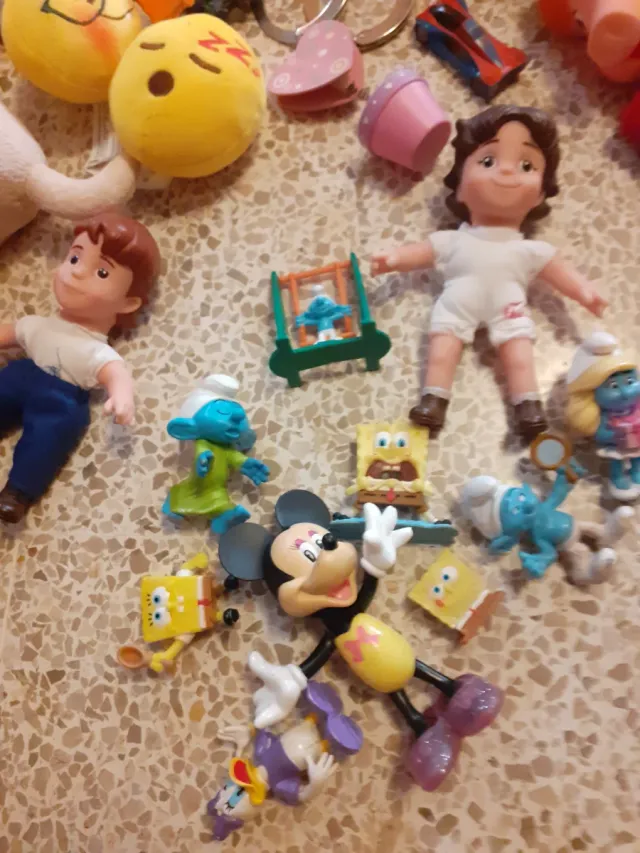 Lote de juguetes varios / colección