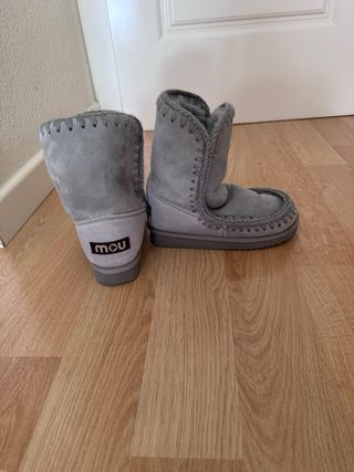 Botas Mou grises