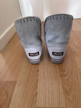 Botas Mou grises