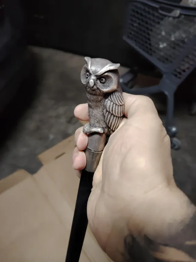 Bastone da passeggio con testa di gufo