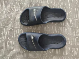 Chanclas Nike niño azul