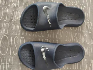 Chanclas Nike niño azul