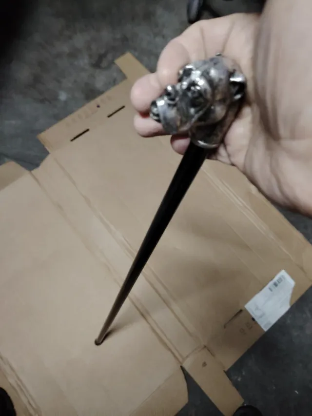 Bastone da passeggio con testa di cane