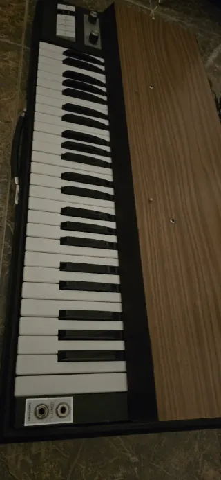 Organo Combo Gem Caravan - Replica del Vox Jaguar