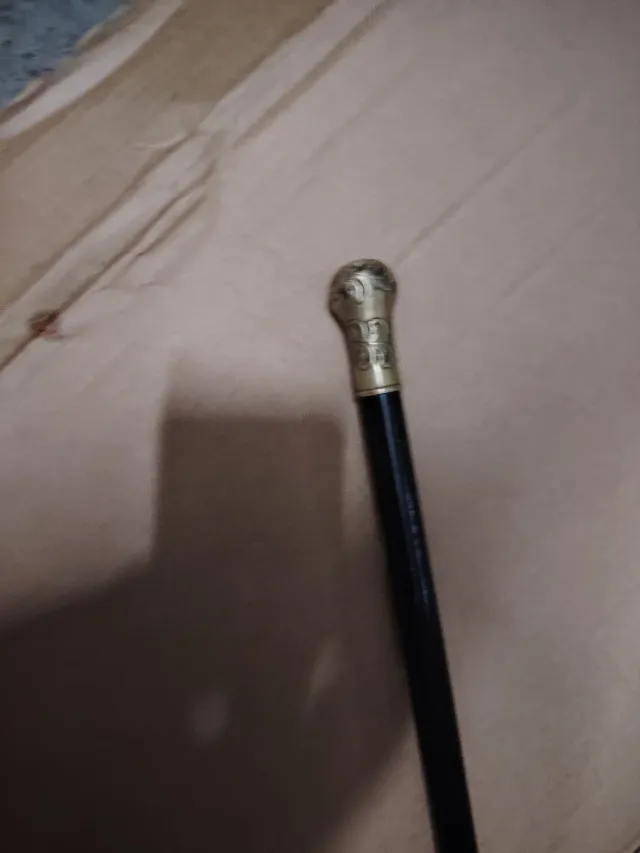 Bastone da passeggio con impugnatura sferica