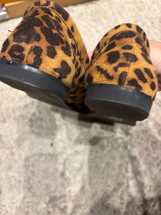 Mocasines Corina leopardo talla 41