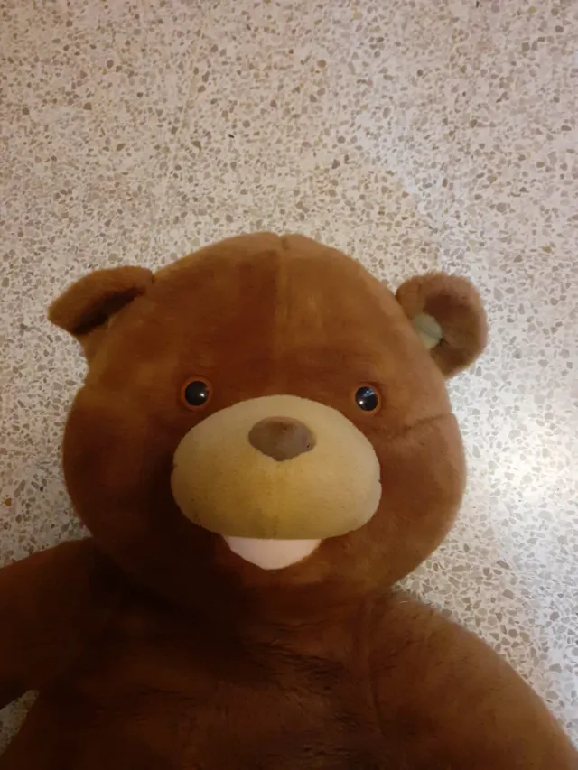 Oso de peluche grande marrón